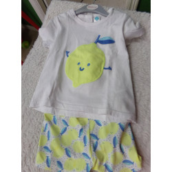 Camiseta y bañador talla 2 años. Segunda mano