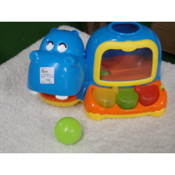 Hipopótamo bola encajable. Piano. Segunda mano