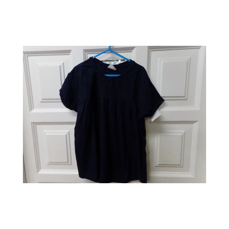 Camiseta Zara talla 9 años azul marino. Segunda mano