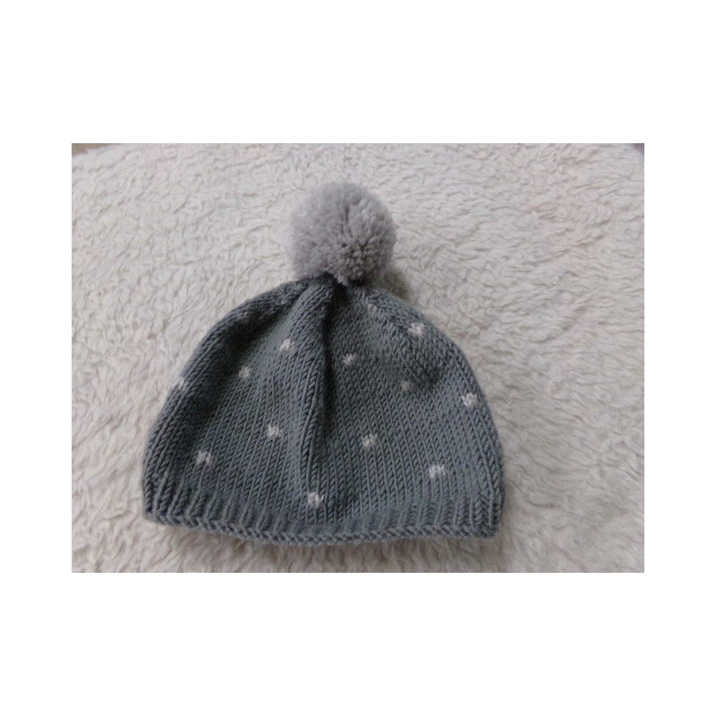 Gorro gris talla 3 meses. Segunda mano