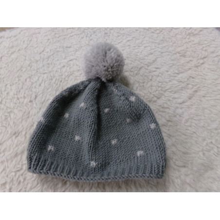 Gorro gris talla 3 meses. Segunda mano