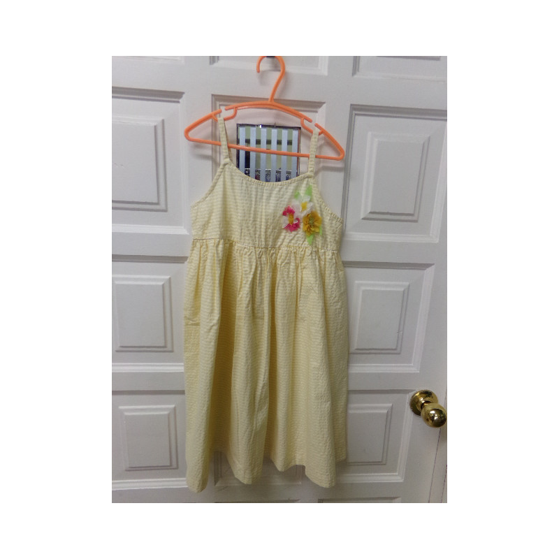 Vestido Benetton talla 7-8 años. A estrenar