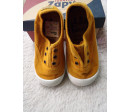 Tenis Zapy N 25 mostaza. Segunda mano