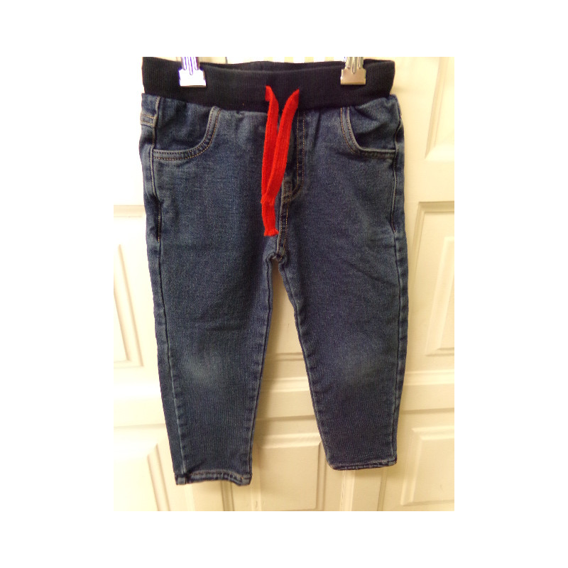 Vaquero talla 3 años. Segunda mano