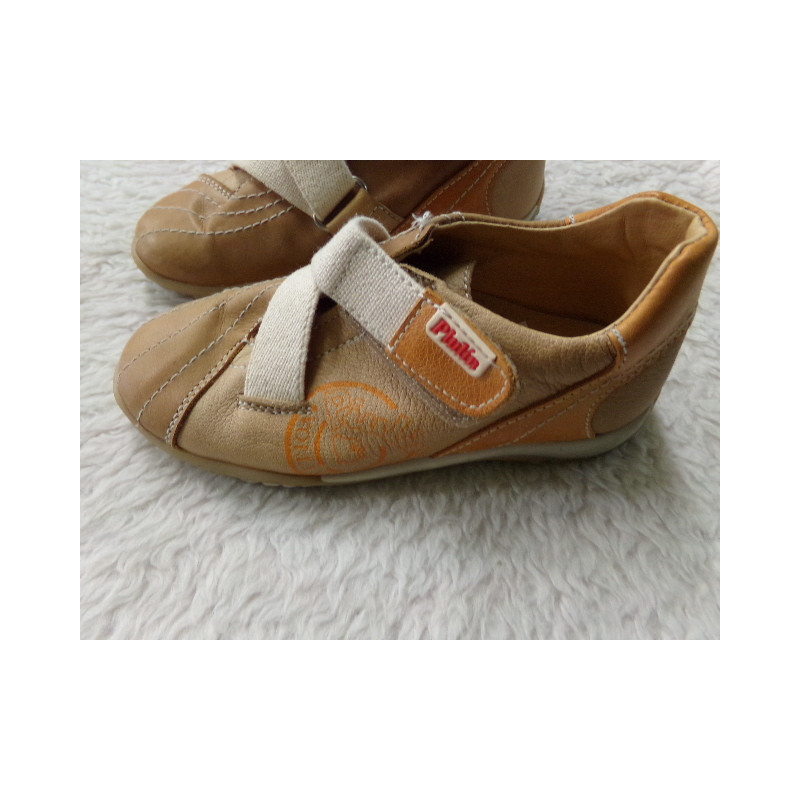 Tenis de piel N 27. Segunda mano