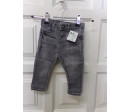 Vaquero Zara niño talla 6-9 meses. Segunda mano