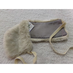 Cuello de pelito Adolfo Dominguez. Talla 8-10 años. Segunda mano