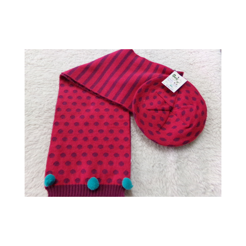 Bufanda y boina talla 8-10 años. Segunda mno