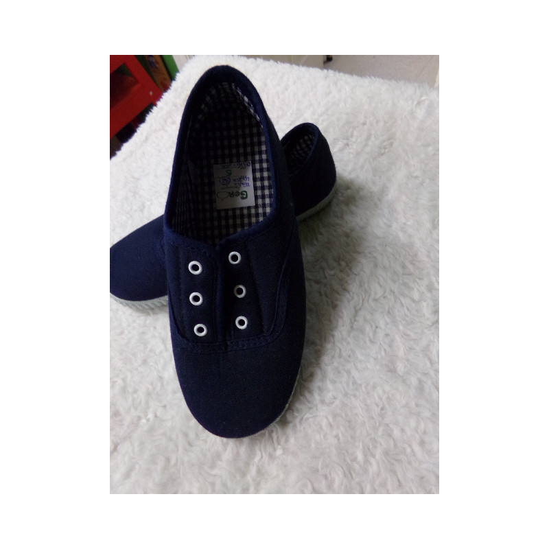 Tenis loneta N 32. Segunda mano