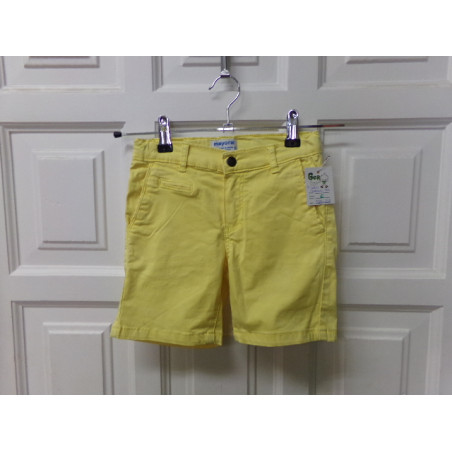 Pantalon corto Mayoral talla 7 años. Segunda mano