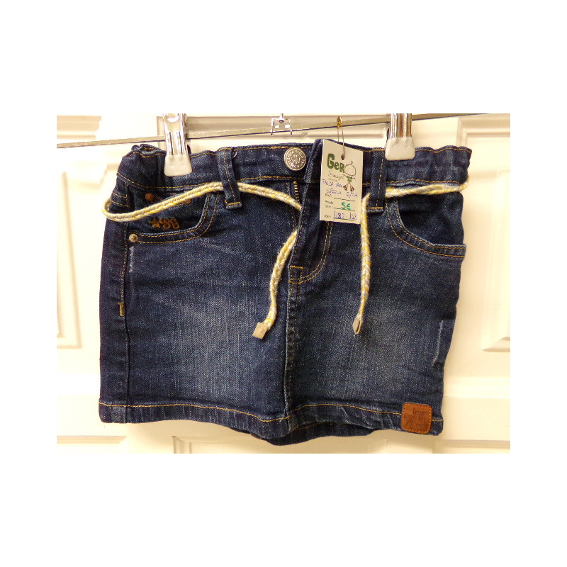 Falda vaquera talla 6-7 años . Segunda mano