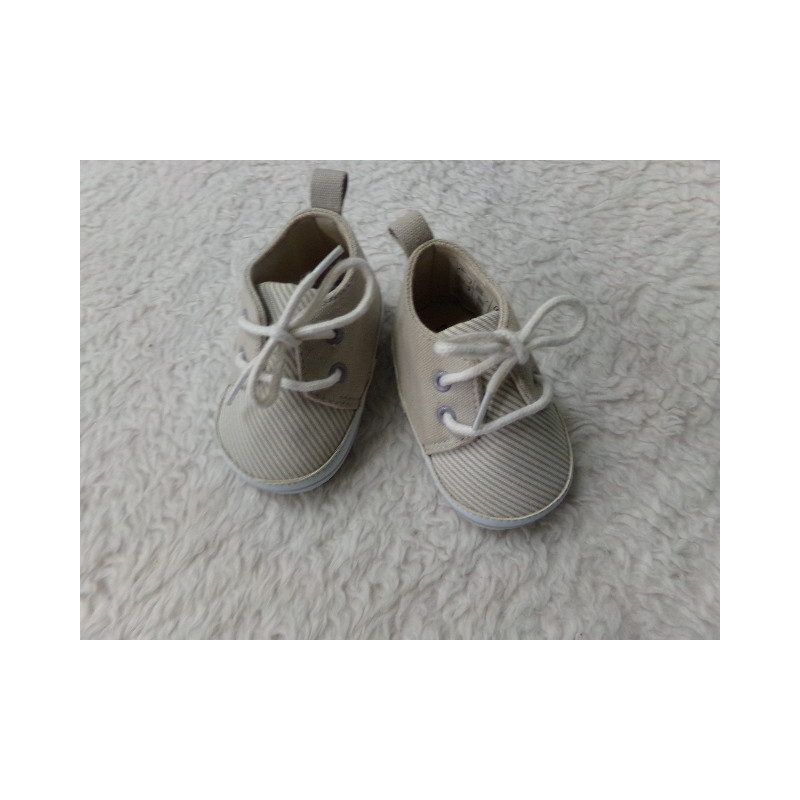 Tenis loneta n 17. Segunda mano