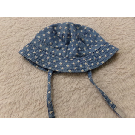 Gorrito vaquero estrellas talla 2 años. Segunda mano
