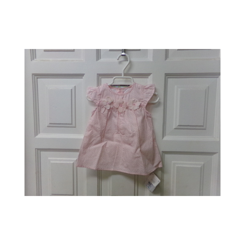 Vestido talla 3-6 meses. A estrenar