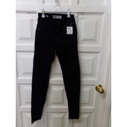 Vaquero negro talla 10-12 años. Segunda mano
