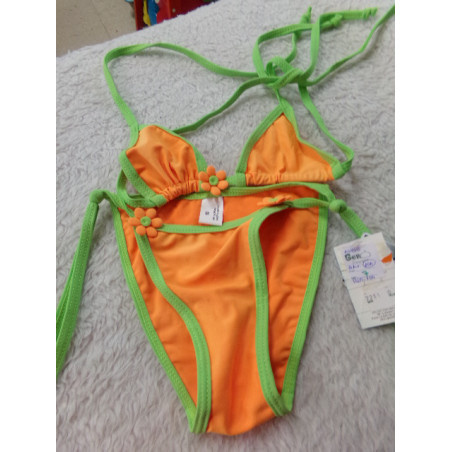Bikini talla 10 años. A estrenar