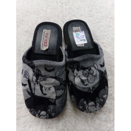 Zapatilla de casa N 31. Segunda mano