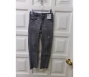 Pantalón vaquero gris talla 6-7 años. Segunda mano