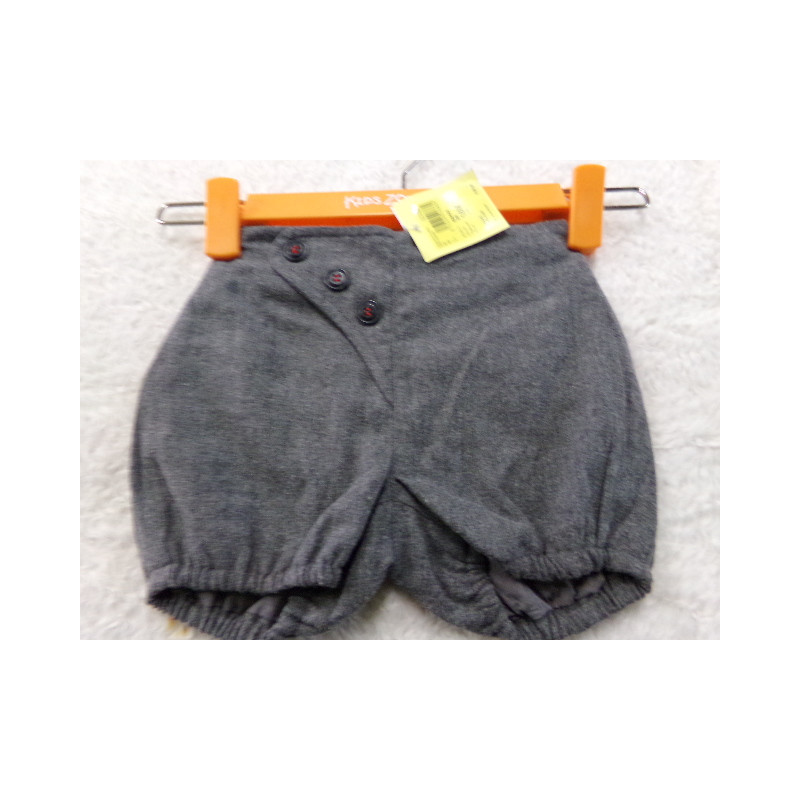Pantalon talla 18 meses. Pili Carrera. A estrenar