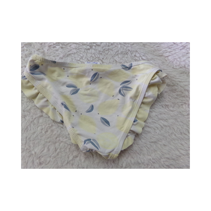 Bikini talla 3-4 años. Segunda mano