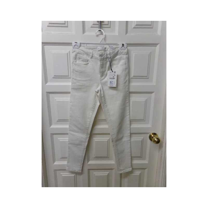 Vaquero Zara talla 11-12 años. A estrenar