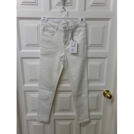 Vaquero Zara talla 11-12 años. A estrenar