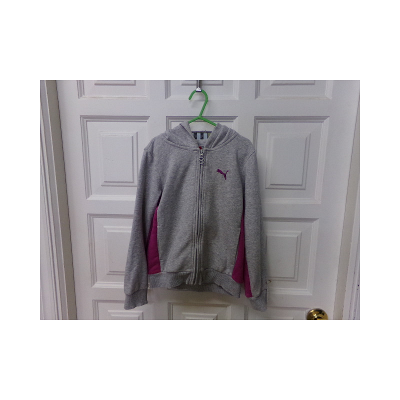 Sudadera Puma talla 8 años. Segunda mano