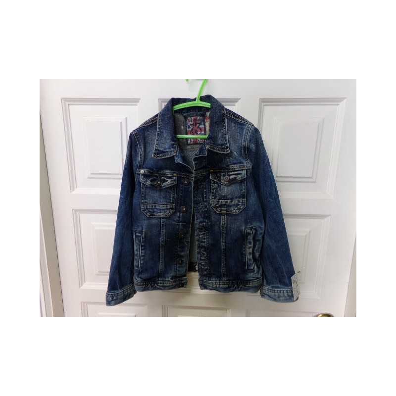 Cazadora vaquera talla 8 años. Pepe jeans. Segunda mano