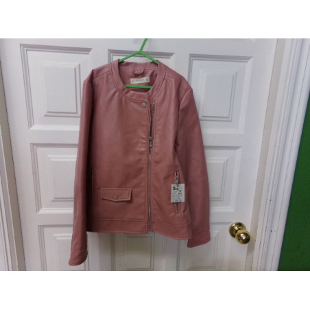 Cazadora polipiel Mango talla 11-12 años. Segunda mano