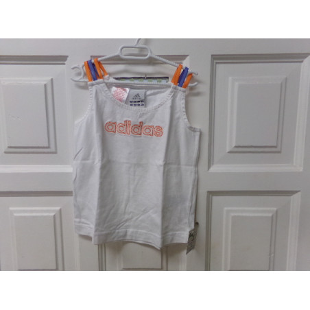 Camiseta ADIDAS talla 5 años. Segunda mano