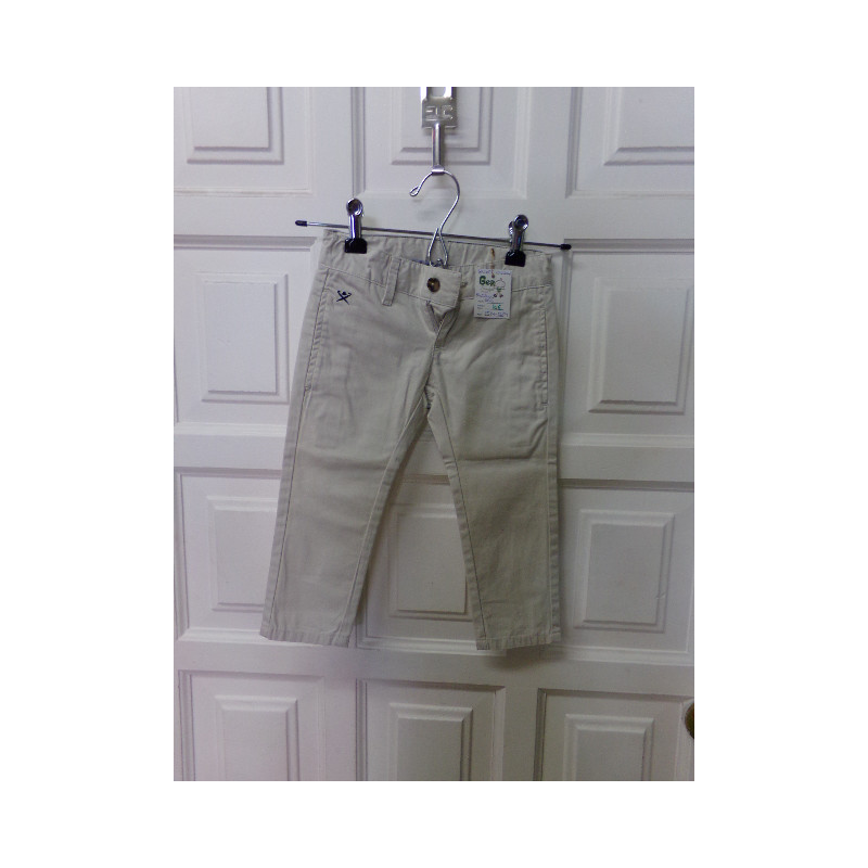 Pantalon beig Hacket London talla 2 años. Segunda mano