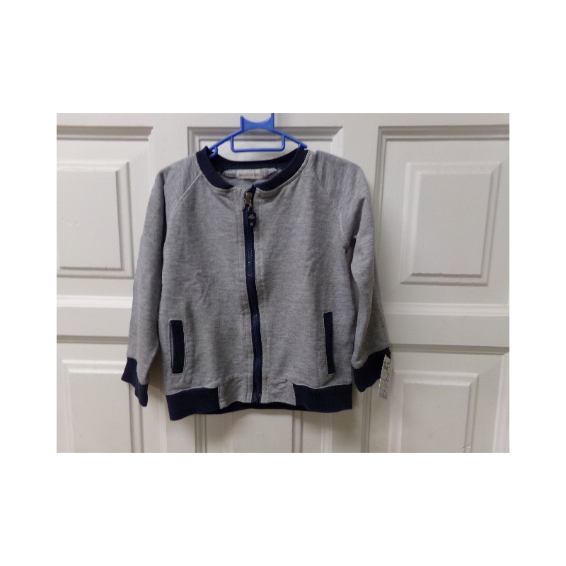 Sudadera talla 18 meses. Segunda mano