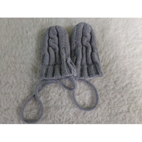 Manoplas gris. Segunda mano