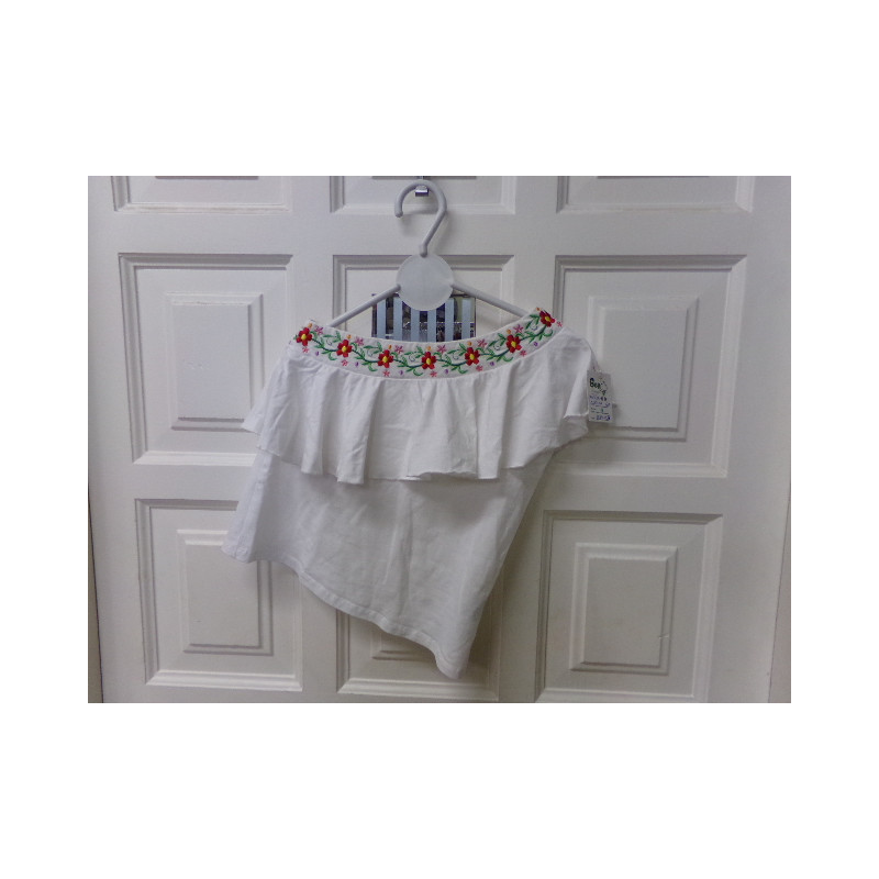 Camiseta La Ormiga talla 6 años. Segunda mano