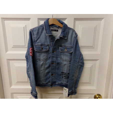 Cazadora vaquera talla 7-8 años. Segunda mano