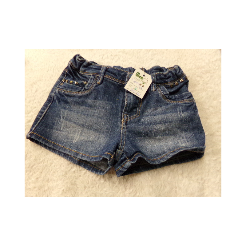 Pantalon corto talla 4 años. Segunda mano