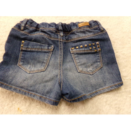 Pantalon corto talla 4 años. Segunda mano