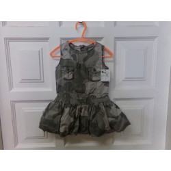 Vestido camuflaje talla 3 años. Segunda mano