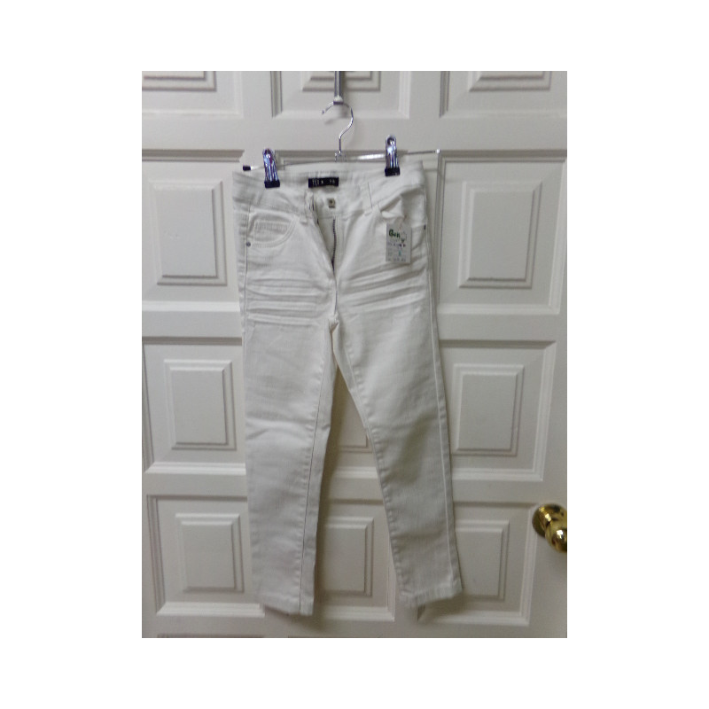 Vaquero blanco talla 7 años. Segunda mano