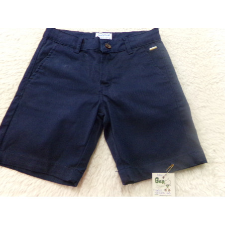 Pantalon corto Mayoral azul marino talla 6 años. Segunda mano