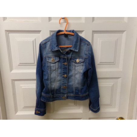 Cazadora vaquera talla 5-6 años. Zara. Segunda mano