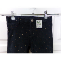 Pantalon Sfera de pana talla 7 años. Segunda mano