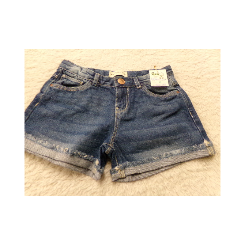 Pantalón corto vaquero Brotes talla 10 años. Segunda mano