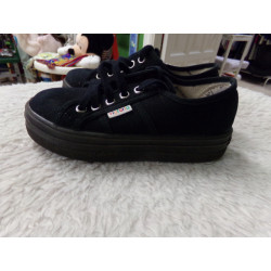 Tenis Victoria N 31 negros. Segunda mano