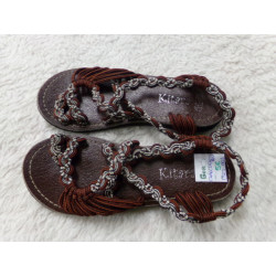 Sandalias N 31 marrones. Segunda mano