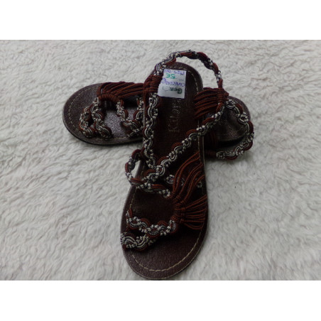 Sandalias N 31 marrones. Segunda mano