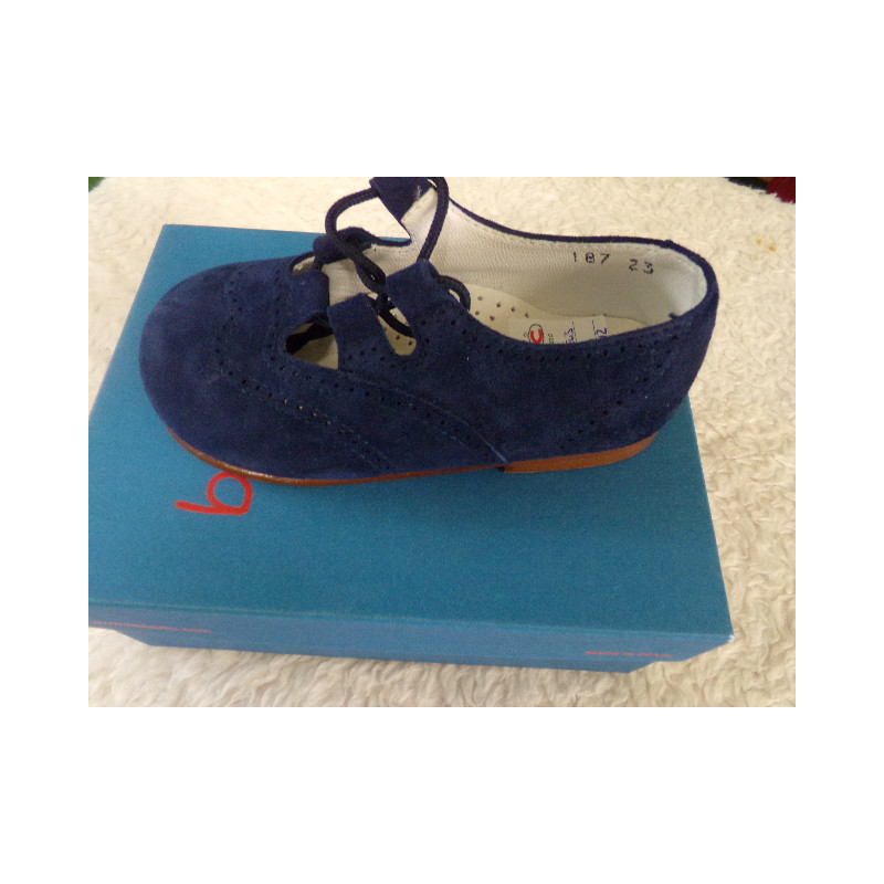 Zapatos ante Berdelis N 23. A estrenar