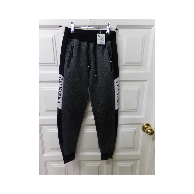 Pantalón chandal talla 9-10 años. Segunda mano