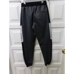 Pantalón chandal talla 9-10 años. Segunda mano