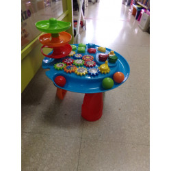 Mesa de actividades. Segunda mano